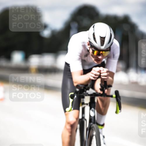 16.08.2026 - KN Förde Triathlon 2026 H.Heesch http://msf.ph/oto/9990436 16.08.2026 13:26:09 Radfahren  meine-sportfotos.de