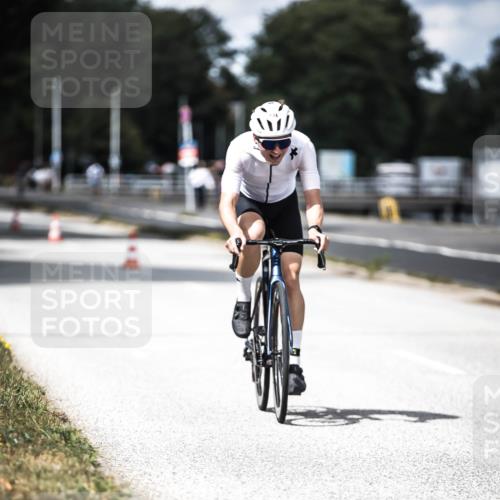16.08.2026 - KN Förde Triathlon 2026 H.Heesch http://msf.ph/oto/9990494 16.08.2026 13:26:26 Radfahren 580 meine-sportfotos.de