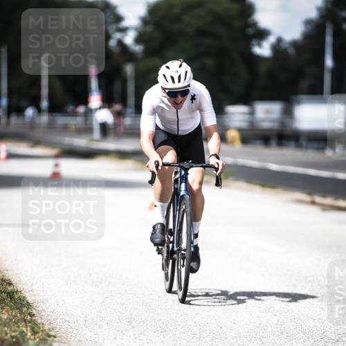 16.08.2026 - KN Förde Triathlon 2026 H.Heesch http://msf.ph/oto/9990497 16.08.2026 13:26:26 Radfahren 580 meine-sportfotos.de