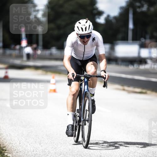 16.08.2026 - KN Förde Triathlon 2026 H.Heesch http://msf.ph/oto/9990501 16.08.2026 13:26:26 Radfahren 580 meine-sportfotos.de