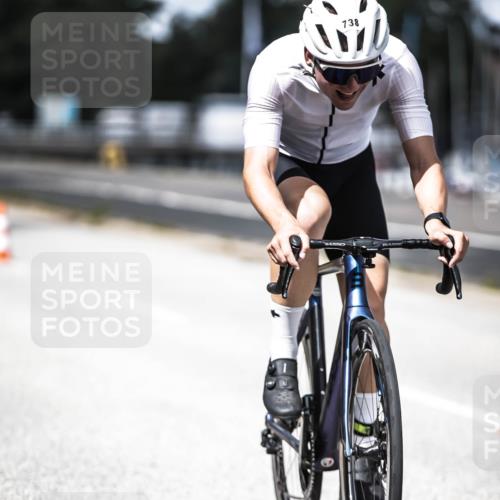 16.08.2026 - KN Förde Triathlon 2026 H.Heesch http://msf.ph/oto/9990509 16.08.2026 13:26:27 Radfahren 580, 725 meine-sportfotos.de