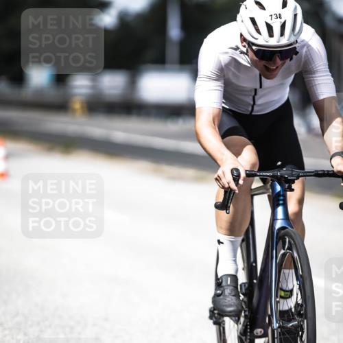 16.08.2026 - KN Förde Triathlon 2026 H.Heesch http://msf.ph/oto/9990510 16.08.2026 13:26:27 Radfahren 580, 725 meine-sportfotos.de