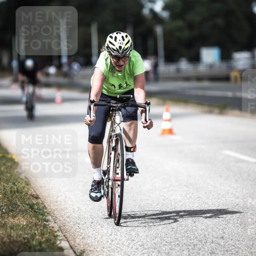 16.08.2026 - KN Förde Triathlon 2026 H.Heesch http://msf.ph/oto/9990511 16.08.2026 13:26:35 Radfahren 715, 725, 742 meine-sportfotos.de