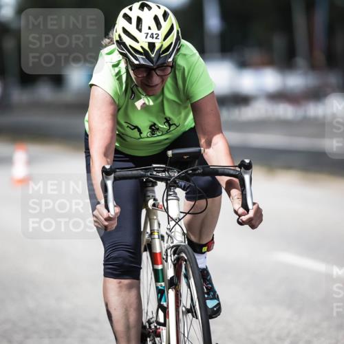 16.08.2026 - KN Förde Triathlon 2026 H.Heesch http://msf.ph/oto/9990527 16.08.2026 13:26:36 Radfahren 715, 742 meine-sportfotos.de