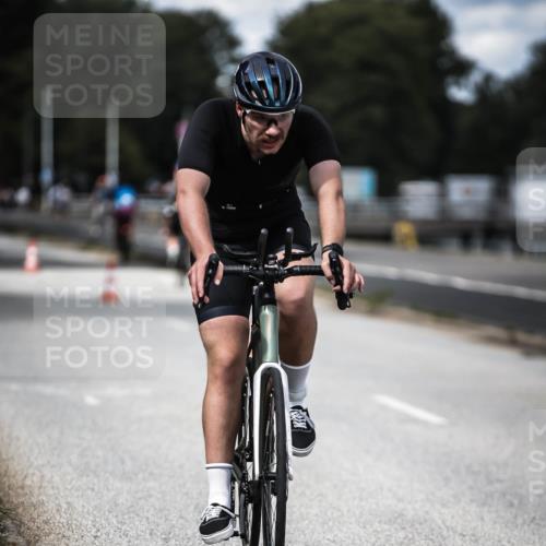 16.08.2026 - KN Förde Triathlon 2026 H.Heesch http://msf.ph/oto/9990545 16.08.2026 13:26:42 Radfahren 566, 715 meine-sportfotos.de