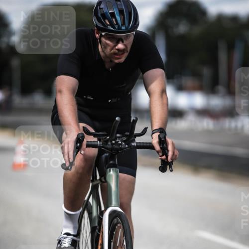 16.08.2026 - KN Förde Triathlon 2026 H.Heesch http://msf.ph/oto/9990555 16.08.2026 13:26:43 Radfahren 566 meine-sportfotos.de