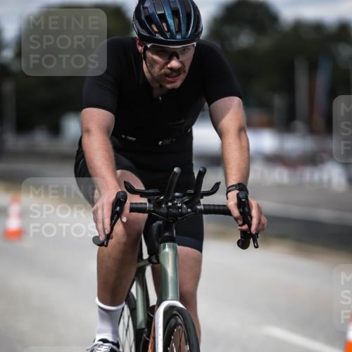 16.08.2026 - KN Förde Triathlon 2026 H.Heesch http://msf.ph/oto/9990556 16.08.2026 13:26:43 Radfahren 566 meine-sportfotos.de