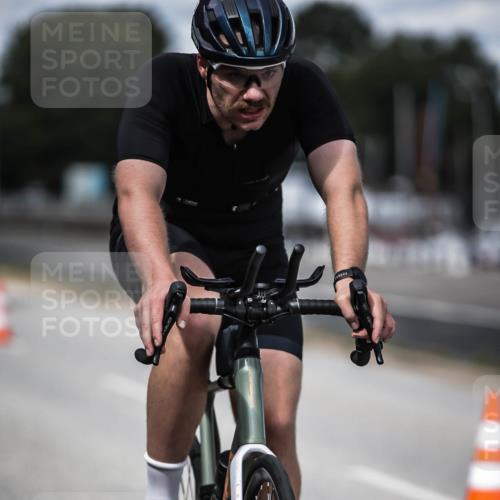 16.08.2026 - KN Förde Triathlon 2026 H.Heesch http://msf.ph/oto/9990557 16.08.2026 13:26:43 Radfahren 566 meine-sportfotos.de