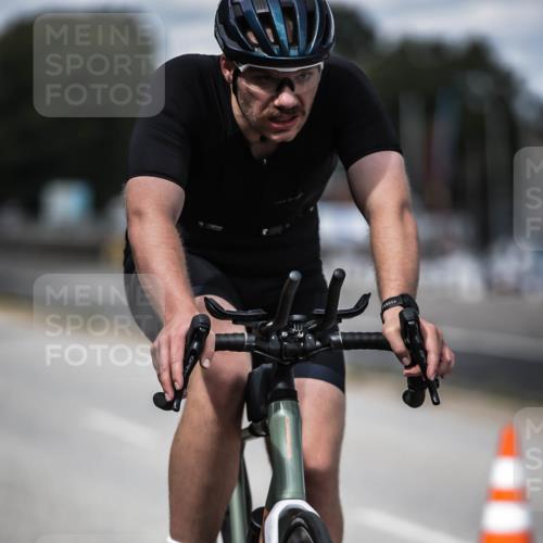 16.08.2026 - KN Förde Triathlon 2026 H.Heesch http://msf.ph/oto/9990558 16.08.2026 13:26:43 Radfahren 566 meine-sportfotos.de