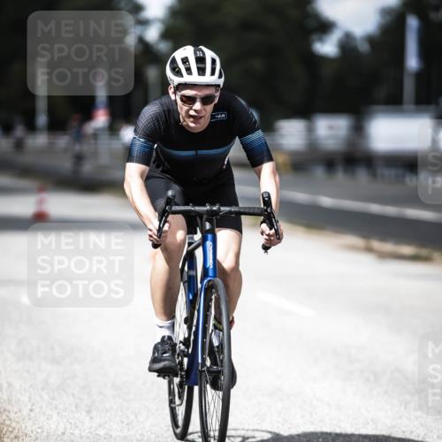16.08.2026 - KN Förde Triathlon 2026 H.Heesch http://msf.ph/oto/9990562 16.08.2026 13:26:48 Radfahren  meine-sportfotos.de