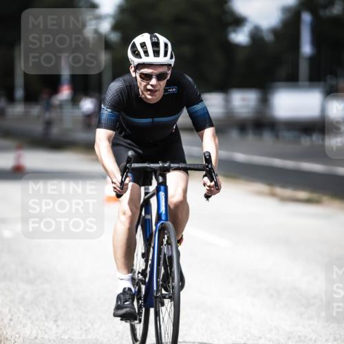 16.08.2026 - KN Förde Triathlon 2026 H.Heesch http://msf.ph/oto/9990563 16.08.2026 13:26:48 Radfahren  meine-sportfotos.de