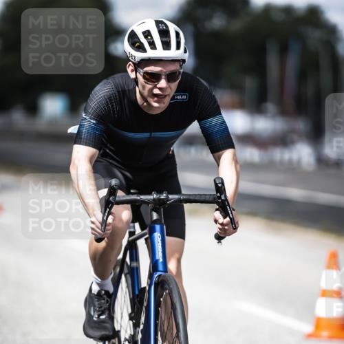 16.08.2026 - KN Förde Triathlon 2026 H.Heesch http://msf.ph/oto/9990570 16.08.2026 13:26:49 Radfahren 735 meine-sportfotos.de