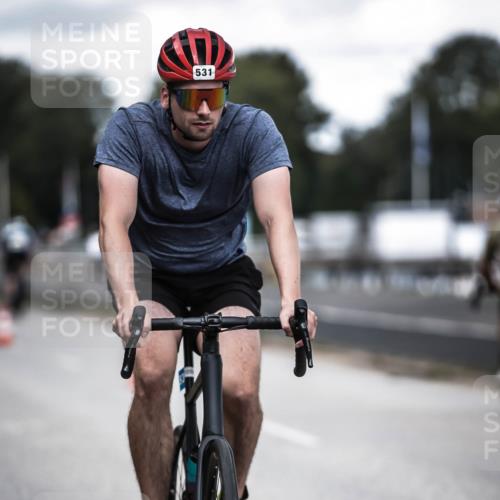 16.08.2026 - KN Förde Triathlon 2026 H.Heesch http://msf.ph/oto/9990595 16.08.2026 13:27:09 Radfahren  meine-sportfotos.de