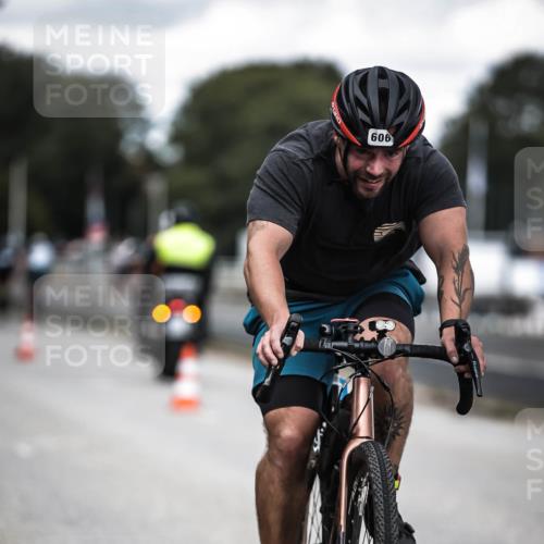 16.08.2026 - KN Förde Triathlon 2026 H.Heesch http://msf.ph/oto/9990621 16.08.2026 13:27:29 Radfahren 579, 606 meine-sportfotos.de