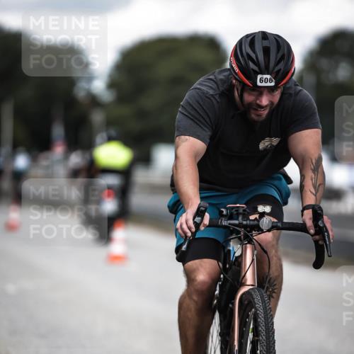 16.08.2026 - KN Förde Triathlon 2026 H.Heesch http://msf.ph/oto/9990622 16.08.2026 13:27:30 Radfahren 579, 606 meine-sportfotos.de