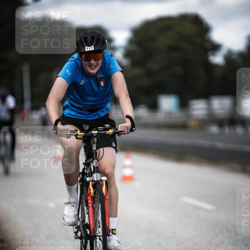 16.08.2026 - KN Förde Triathlon 2026 H.Heesch http://msf.ph/oto/9990661 16.08.2026 13:28:25 Radfahren 609, 709, 717, 734 meine-sportfotos.de