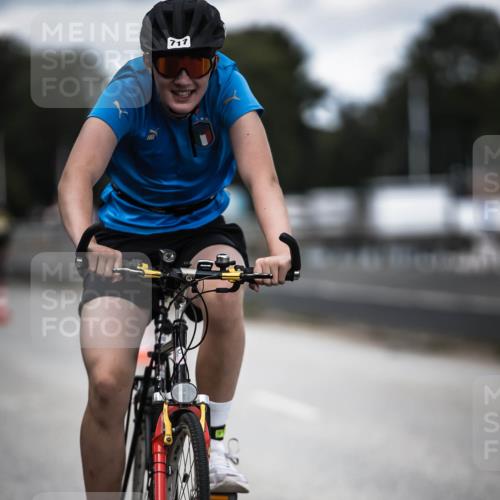 16.08.2026 - KN Förde Triathlon 2026 H.Heesch http://msf.ph/oto/9990671 16.08.2026 13:28:26 Radfahren 609, 709, 717, 734 meine-sportfotos.de