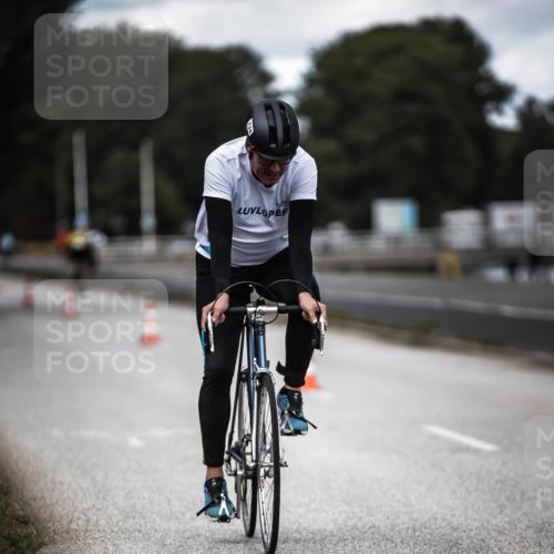 16.08.2026 - KN Förde Triathlon 2026 H.Heesch http://msf.ph/oto/9990675 16.08.2026 13:28:28 Radfahren 609, 709, 717, 734 meine-sportfotos.de