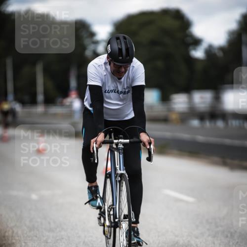 16.08.2026 - KN Förde Triathlon 2026 H.Heesch http://msf.ph/oto/9990681 16.08.2026 13:28:29 Radfahren 609, 709, 717, 734 meine-sportfotos.de