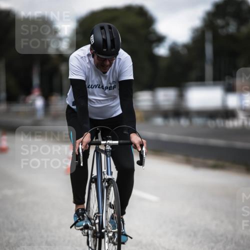 16.08.2026 - KN Förde Triathlon 2026 H.Heesch http://msf.ph/oto/9990685 16.08.2026 13:28:29 Radfahren 609, 709, 717, 734 meine-sportfotos.de
