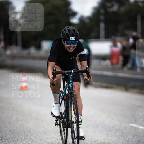16.08.2026 - KN Förde Triathlon 2026 H.Heesch http://msf.ph/oto/9990695 16.08.2026 13:28:59 Radfahren  meine-sportfotos.de