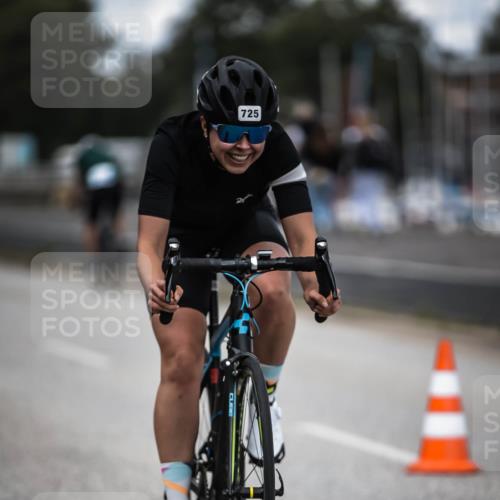 16.08.2026 - KN Förde Triathlon 2026 H.Heesch http://msf.ph/oto/9990702 16.08.2026 13:29:00 Radfahren  meine-sportfotos.de