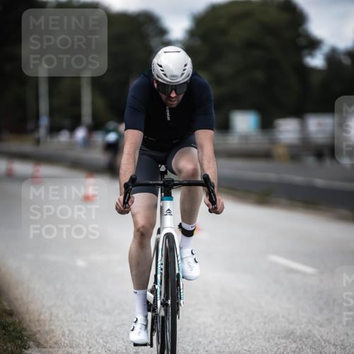 16.08.2026 - KN Förde Triathlon 2026 H.Heesch http://msf.ph/oto/9990711 16.08.2026 13:29:04 Radfahren  meine-sportfotos.de