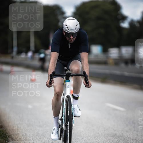 16.08.2026 - KN Förde Triathlon 2026 H.Heesch http://msf.ph/oto/9990712 16.08.2026 13:29:04 Radfahren  meine-sportfotos.de