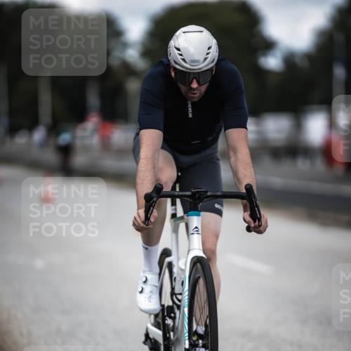 16.08.2026 - KN Förde Triathlon 2026 H.Heesch http://msf.ph/oto/9990717 16.08.2026 13:29:04 Radfahren  meine-sportfotos.de