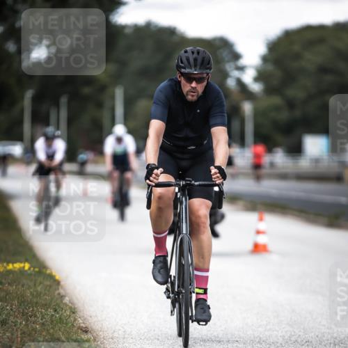 16.08.2026 - KN Förde Triathlon 2026 H.Heesch http://msf.ph/oto/9990735 16.08.2026 13:29:14 Radfahren 562, 722 meine-sportfotos.de