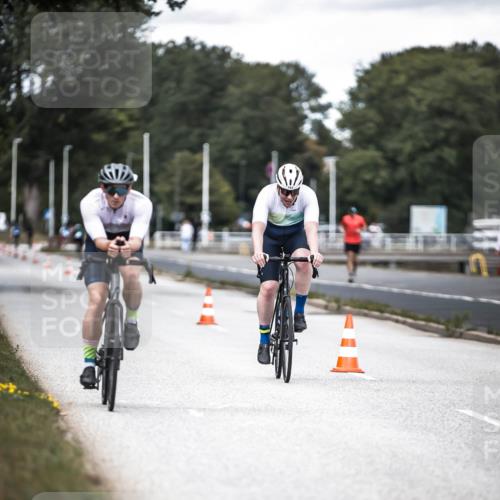 16.08.2026 - KN Förde Triathlon 2026 H.Heesch http://msf.ph/oto/9990747 16.08.2026 13:29:16 Radfahren 562, 722 meine-sportfotos.de