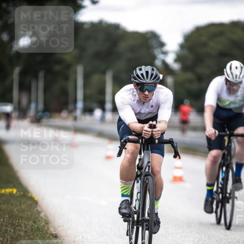 16.08.2026 - KN Förde Triathlon 2026 H.Heesch http://msf.ph/oto/9990755 16.08.2026 13:29:17 Radfahren 562 meine-sportfotos.de