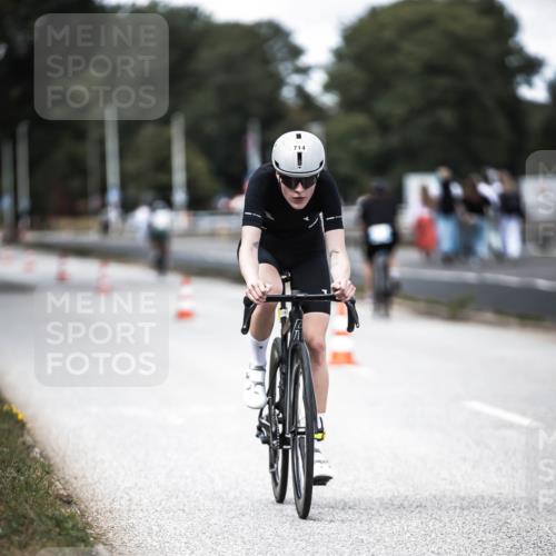 16.08.2026 - KN Förde Triathlon 2026 H.Heesch http://msf.ph/oto/9990771 16.08.2026 13:29:28 Radfahren 597, 603 meine-sportfotos.de