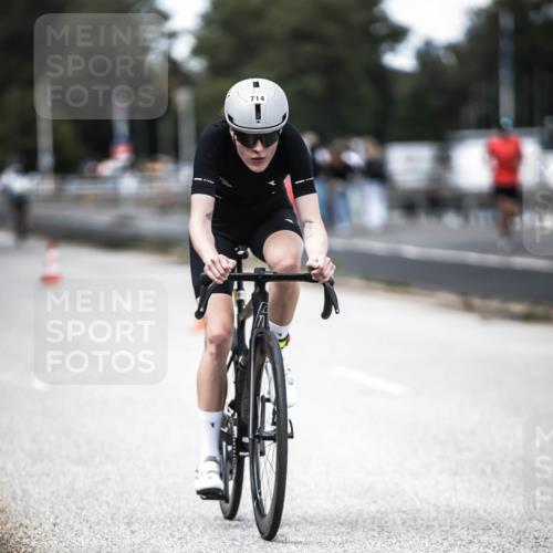 16.08.2026 - KN Förde Triathlon 2026 H.Heesch http://msf.ph/oto/9990777 16.08.2026 13:29:28 Radfahren 597, 603 meine-sportfotos.de