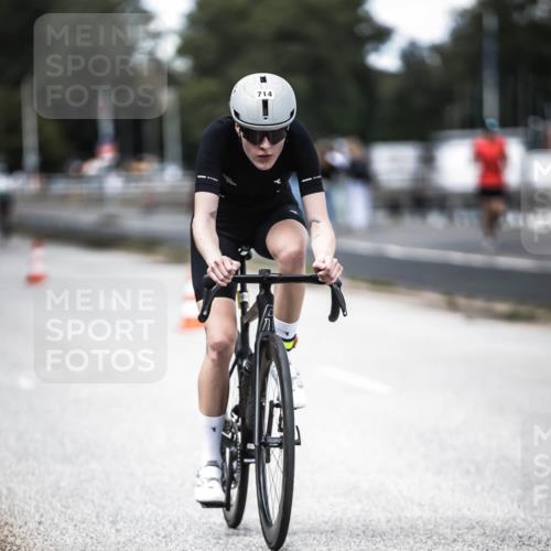 16.08.2026 - KN Förde Triathlon 2026 H.Heesch http://msf.ph/oto/9990778 16.08.2026 13:29:28 Radfahren 597, 603 meine-sportfotos.de