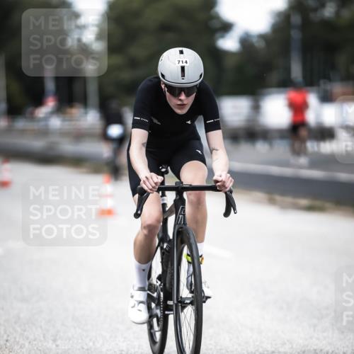 16.08.2026 - KN Förde Triathlon 2026 H.Heesch http://msf.ph/oto/9990780 16.08.2026 13:29:28 Radfahren 597, 603 meine-sportfotos.de
