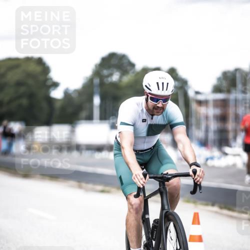 16.08.2026 - KN Förde Triathlon 2026 H.Heesch http://msf.ph/oto/9990816 16.08.2026 13:29:36 Radfahren 720 meine-sportfotos.de