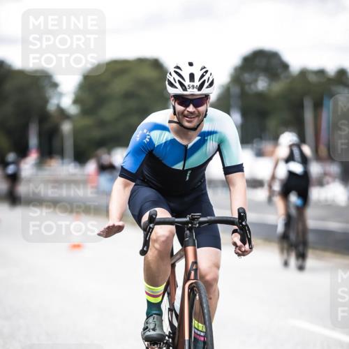 16.08.2026 - KN Förde Triathlon 2026 H.Heesch http://msf.ph/oto/9990829 16.08.2026 13:29:38 Radfahren 720 meine-sportfotos.de