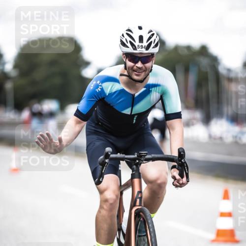 16.08.2026 - KN Förde Triathlon 2026 H.Heesch http://msf.ph/oto/9990832 16.08.2026 13:29:38 Radfahren 720 meine-sportfotos.de