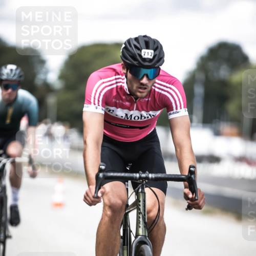 16.08.2026 - KN Förde Triathlon 2026 H.Heesch http://msf.ph/oto/9990844 16.08.2026 13:29:56 Radfahren 592 meine-sportfotos.de