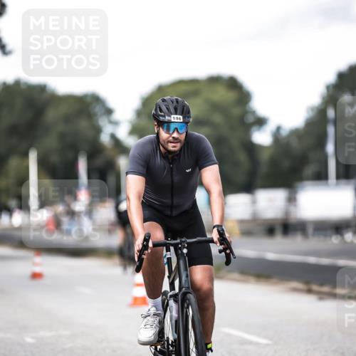 16.08.2026 - KN Förde Triathlon 2026 H.Heesch http://msf.ph/oto/9990862 16.08.2026 13:30:22 Radfahren 718 meine-sportfotos.de