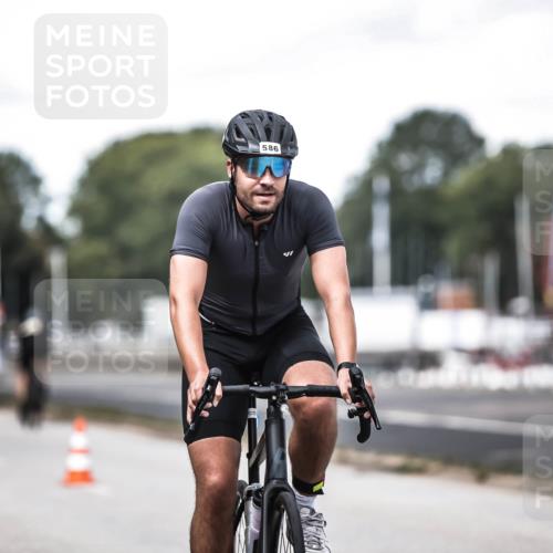 16.08.2026 - KN Förde Triathlon 2026 H.Heesch http://msf.ph/oto/9990869 16.08.2026 13:30:22 Radfahren 718 meine-sportfotos.de
