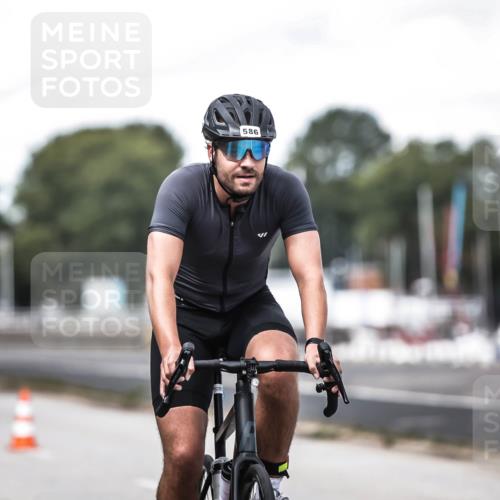 16.08.2026 - KN Förde Triathlon 2026 H.Heesch http://msf.ph/oto/9990871 16.08.2026 13:30:22 Radfahren 718 meine-sportfotos.de