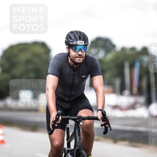 16.08.2026 - KN Förde Triathlon 2026 H.Heesch http://msf.ph/oto/9990872 16.08.2026 13:30:22 Radfahren 718 meine-sportfotos.de