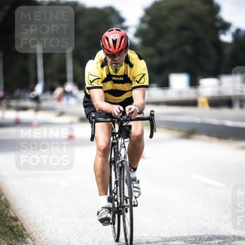 16.08.2026 - KN Förde Triathlon 2026 H.Heesch http://msf.ph/oto/9990880 16.08.2026 13:30:53 Radfahren 576, 737 meine-sportfotos.de