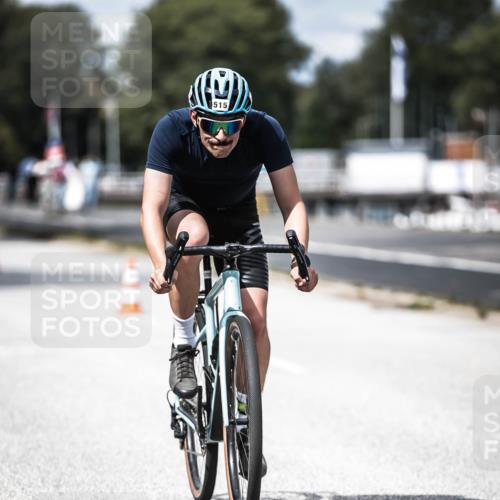 16.08.2026 - KN Förde Triathlon 2026 H.Heesch http://msf.ph/oto/9990904 16.08.2026 13:34:42 Radfahren  meine-sportfotos.de