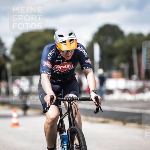 16.08.2026 - KN Förde Triathlon 2026 H.Heesch http://msf.ph/oto/9990928 16.08.2026 13:35:01 Radfahren 742 meine-sportfotos.de