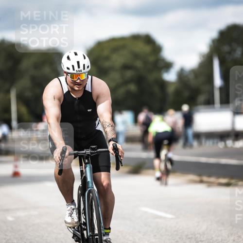 16.08.2026 - KN Förde Triathlon 2026 H.Heesch http://msf.ph/oto/9990948 16.08.2026 13:35:09 Radfahren  meine-sportfotos.de