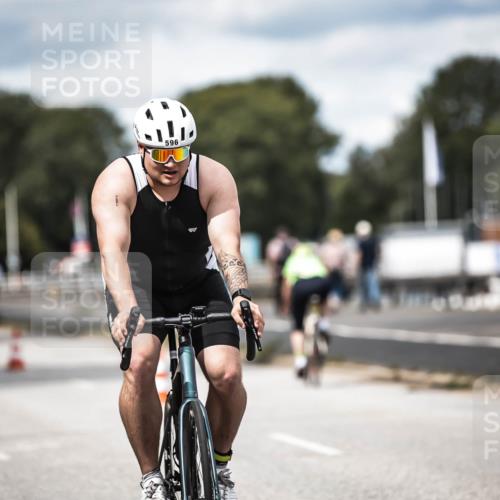 16.08.2026 - KN Förde Triathlon 2026 H.Heesch http://msf.ph/oto/9990950 16.08.2026 13:35:09 Radfahren  meine-sportfotos.de