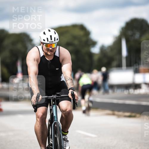 16.08.2026 - KN Förde Triathlon 2026 H.Heesch http://msf.ph/oto/9990951 16.08.2026 13:35:09 Radfahren  meine-sportfotos.de
